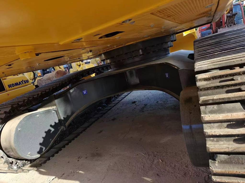 Komatsu PC 400 LC-8 - Crawler excavator: picture 5 Komatsu PC 400 LC-8 - Crawler excavator: picture 5