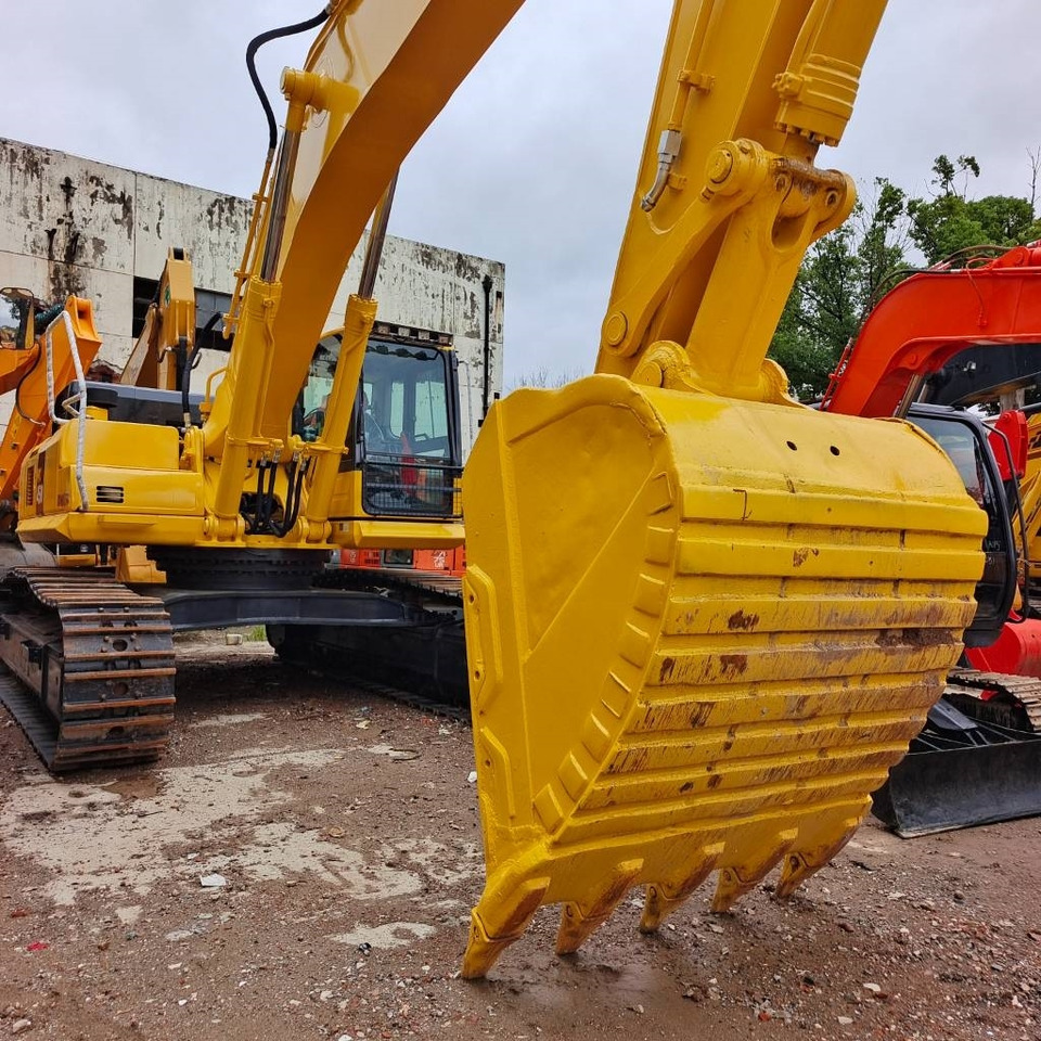 Komatsu PC 450 - Crawler excavator: picture 2 Komatsu PC 450 - Crawler excavator: picture 2
