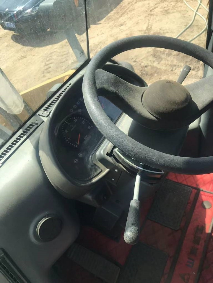 SDLG LG 956 L - Wheel loader: picture 3 SDLG LG 956 L - Wheel loader: picture 3