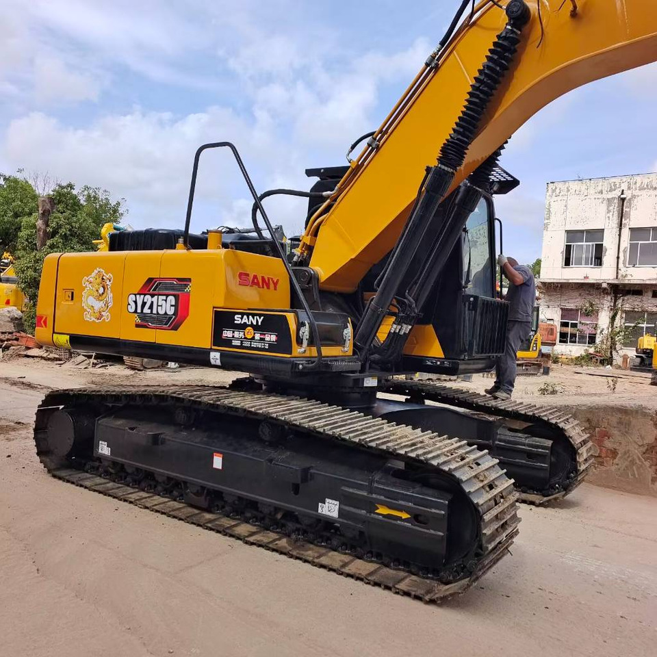 Sany 215C - Crawler excavator: picture 2 Sany 215C - Crawler excavator: picture 2