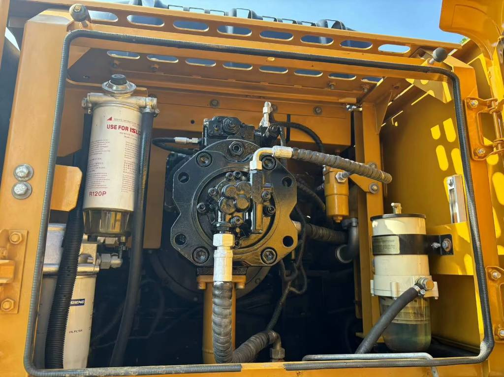 Sany 365H - Crawler excavator: picture 4 Sany 365H - Crawler excavator: picture 4