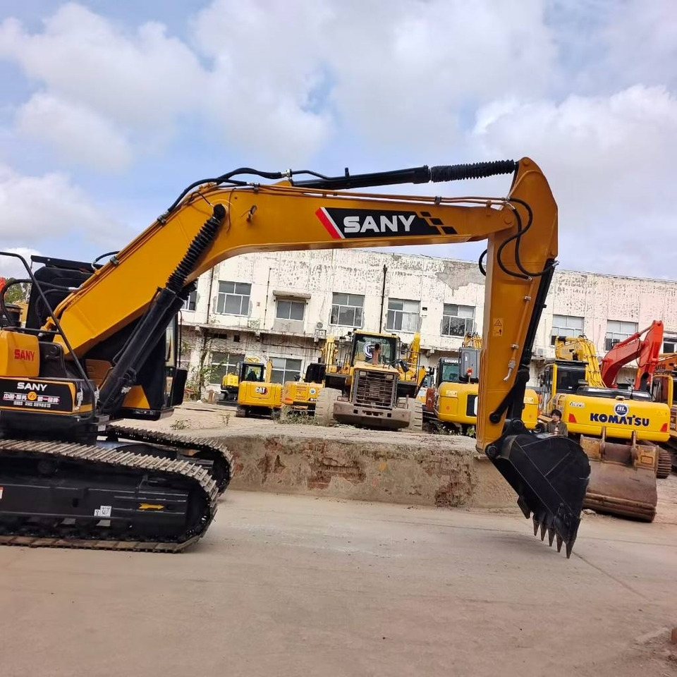 Sany SY 215 C - Crawler excavator: picture 2 Sany SY 215 C - Crawler excavator: picture 2