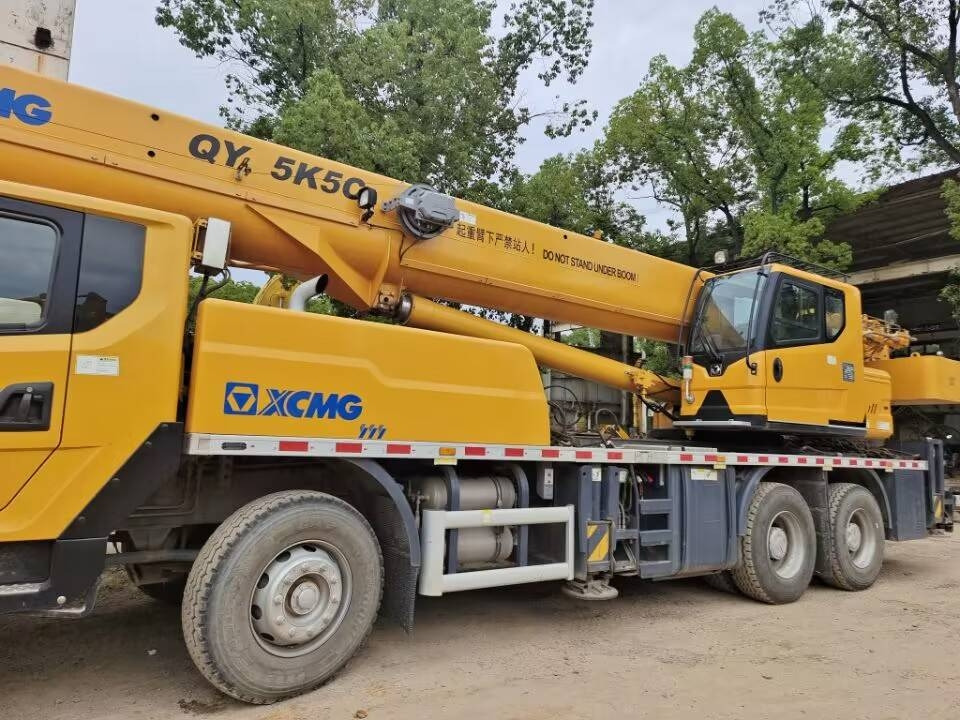 XCMG QY 50 - All terrain crane: picture 1 XCMG QY 50 - All terrain crane: picture 1