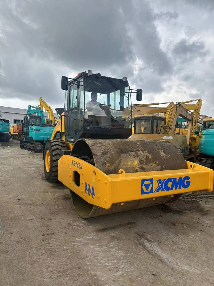XCMG XS 143 - Compactor: picture 1 XCMG XS 143 - Compactor: picture 1