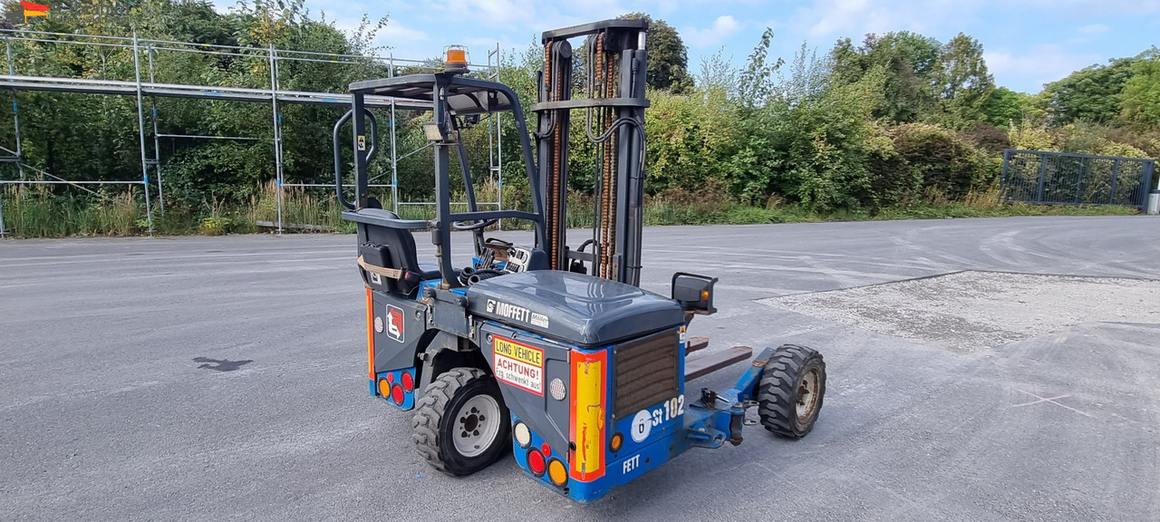 M4-25.3F Moffett Mitnahmestapler - Truck mounted forklift: picture 1 M4-25.3F Moffett Mitnahmestapler - Truck mounted forklift: picture 1