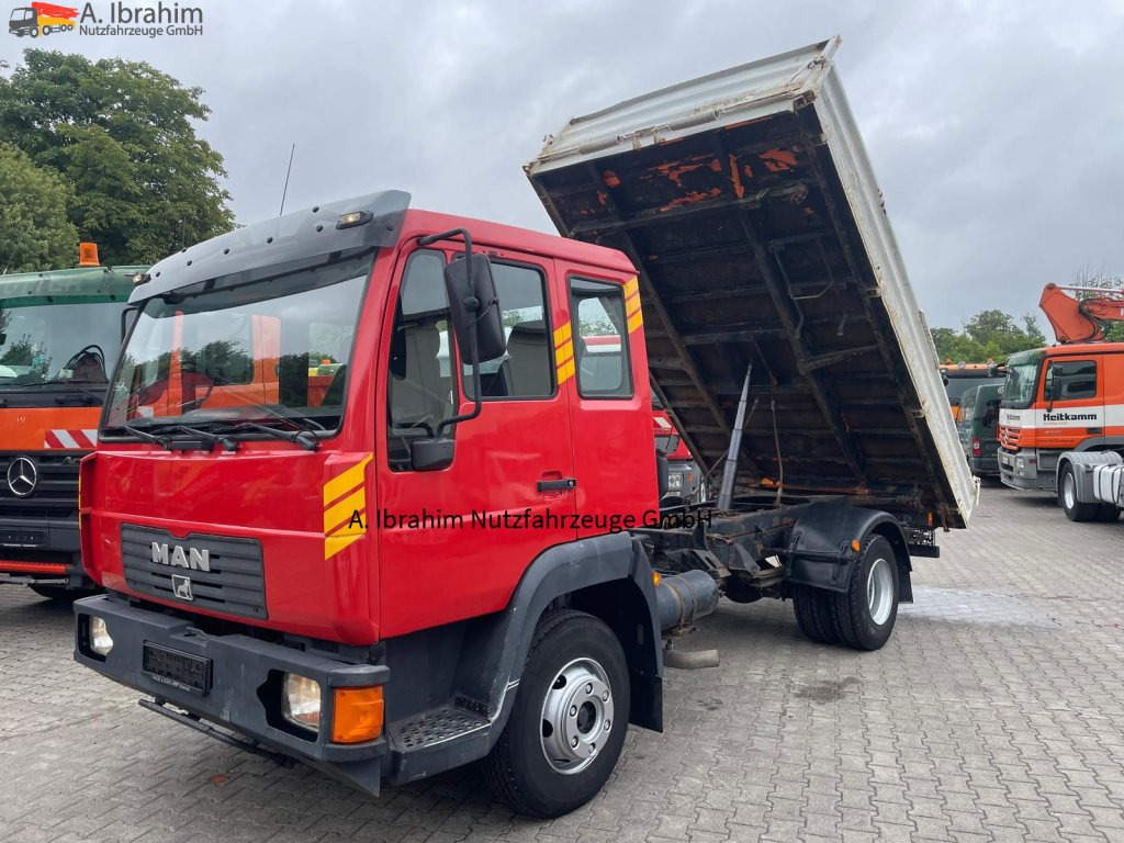 MAN L2000 Rost ja (Aufbau), sonst Zustand gut - Tipper van: picture 1 MAN L2000 Rost ja (Aufbau), sonst Zustand gut - Tipper van: picture 1