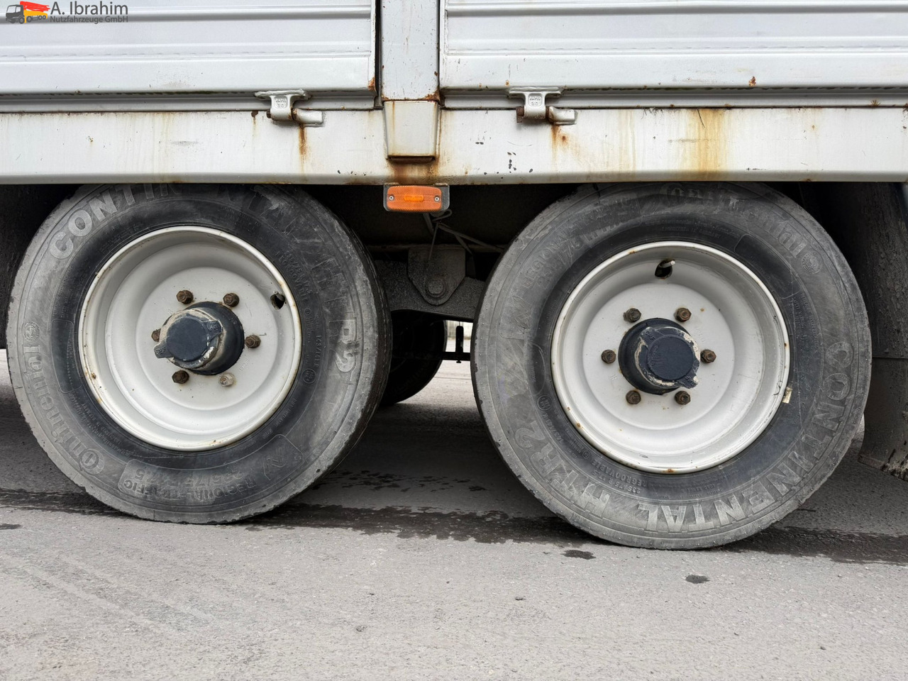 Obermaier TUE110 SDAH Tieflader | | Trommelbremse | Rampen | 7.2 Plattform | Stützfuß vorne - Low loader trailer: picture 3 Obermaier TUE110 SDAH Tieflader | | Trommelbremse | Rampen | 7.2 Plattform | Stützfuß vorne - Low loader trailer: picture 3