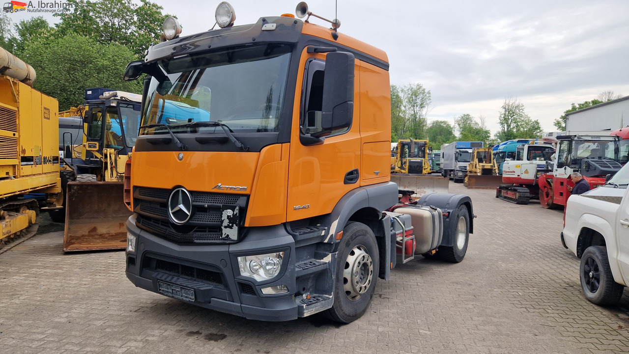Mercedes-Benz 1840 Actros, 3x vorhanden, identisch deutsche Fahrzeuge einsatzbereit - Tractor unit: picture 1 Mercedes-Benz 1840 Actros, 3x vorhanden, identisch deutsche Fahrzeuge einsatzbereit - Tractor unit: picture 1
