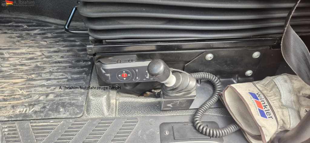 Mercedes-Benz DB 1846 H 4x4 Topzustand einsatzbereit - Tractor unit: picture 3 Mercedes-Benz DB 1846 H 4x4 Topzustand einsatzbereit - Tractor unit: picture 3