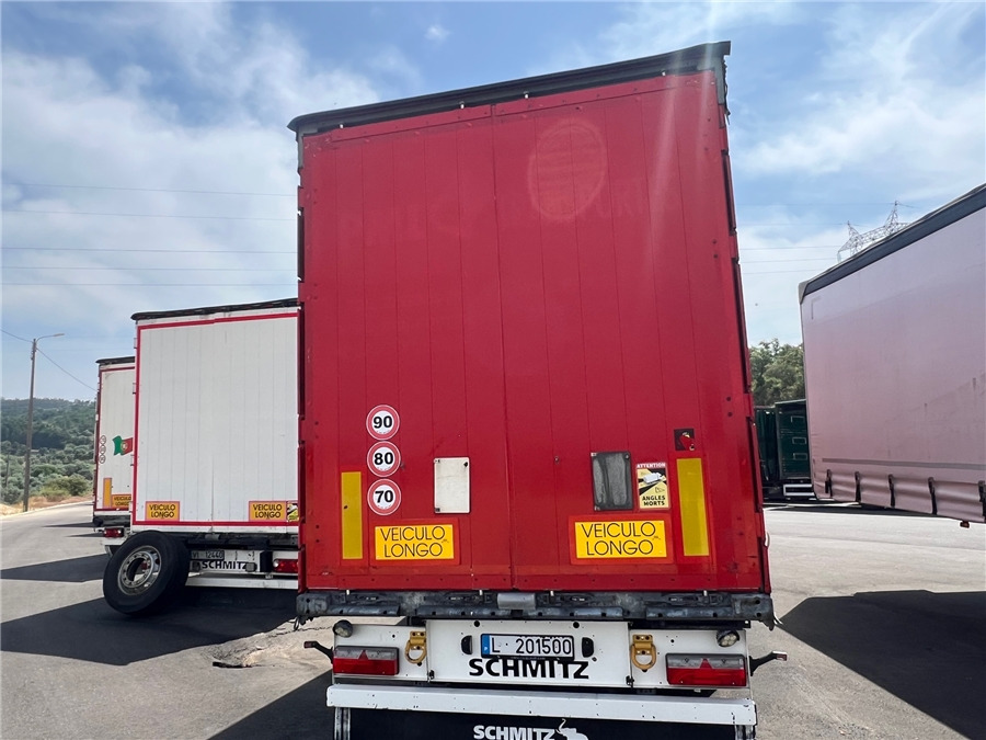 SCHMITZ CARGOBULL SCB-S3T TETO ELEVAR - Curtainsider semi-trailer: picture 4 SCHMITZ CARGOBULL SCB-S3T TETO ELEVAR - Curtainsider semi-trailer: picture 4