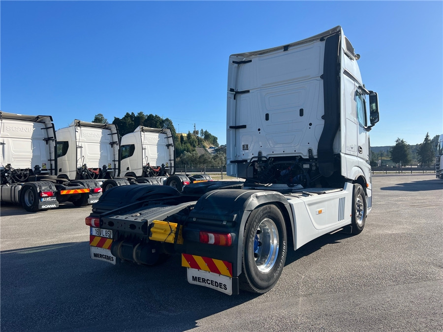 MERCEDES-BENZ 1863 AMG / RETARDER - Tractor unit: picture 4 MERCEDES-BENZ 1863 AMG / RETARDER - Tractor unit: picture 4