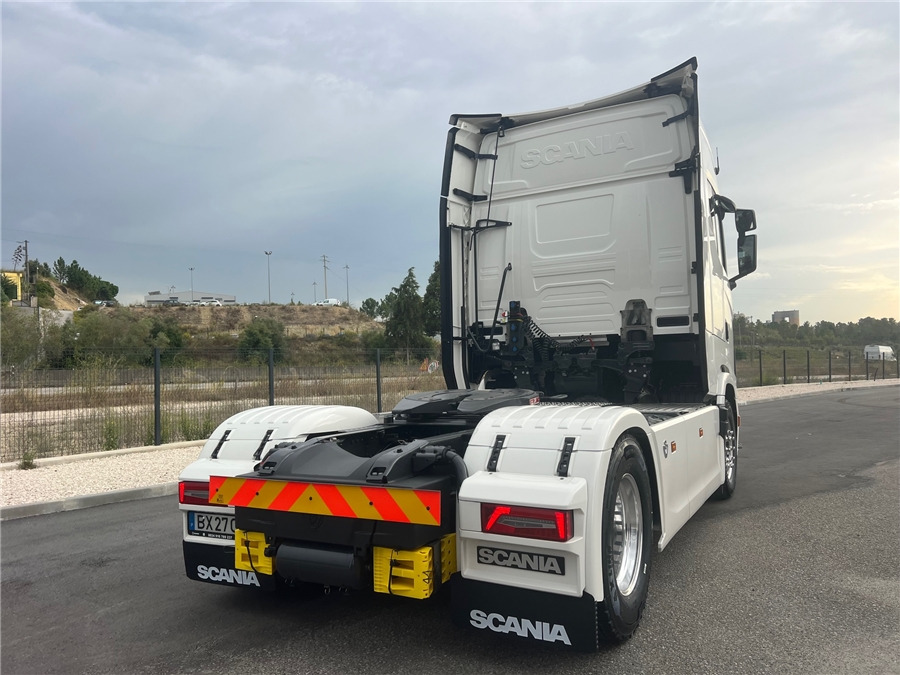 Scania S590 V8 / FULL AIR - Tractor unit: picture 4 Scania S590 V8 / FULL AIR - Tractor unit: picture 4