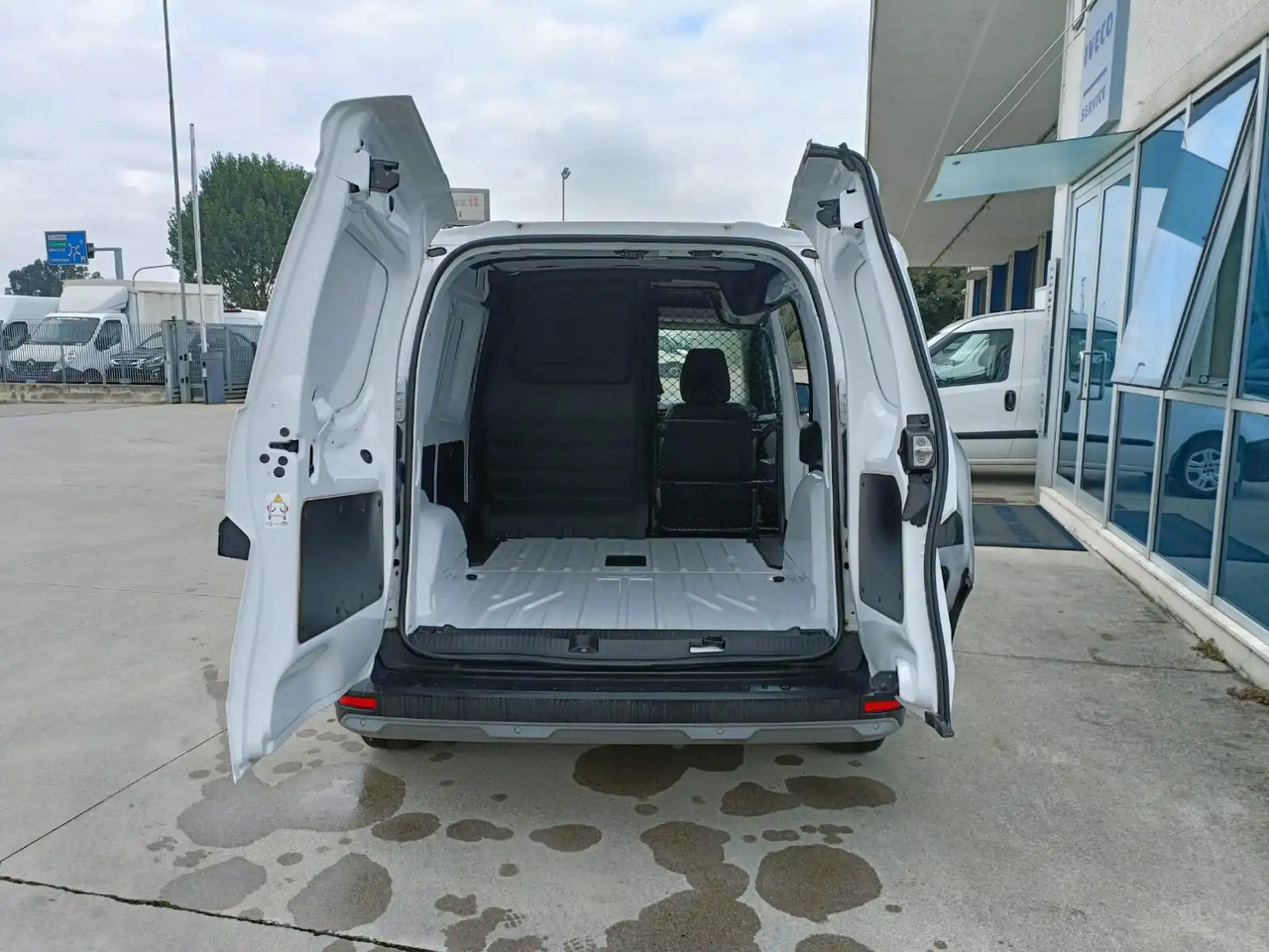 RENAULT KANGOO EV45 – 100% ELETTRICO - Panel van, Electric van: picture 3 RENAULT KANGOO EV45 – 100% ELETTRICO - Panel van, Electric van: picture 3