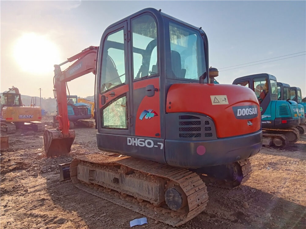 Doosan DH60-7 - Mini excavator: picture 4 Doosan DH60-7 - Mini excavator: picture 4