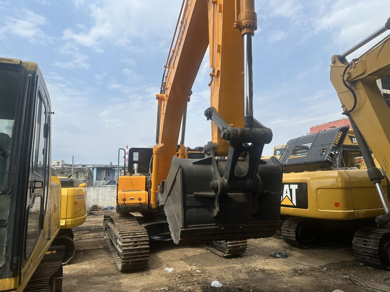Hyundai R330LC-9S - Crawler excavator: picture 5 Hyundai R330LC-9S - Crawler excavator: picture 5
