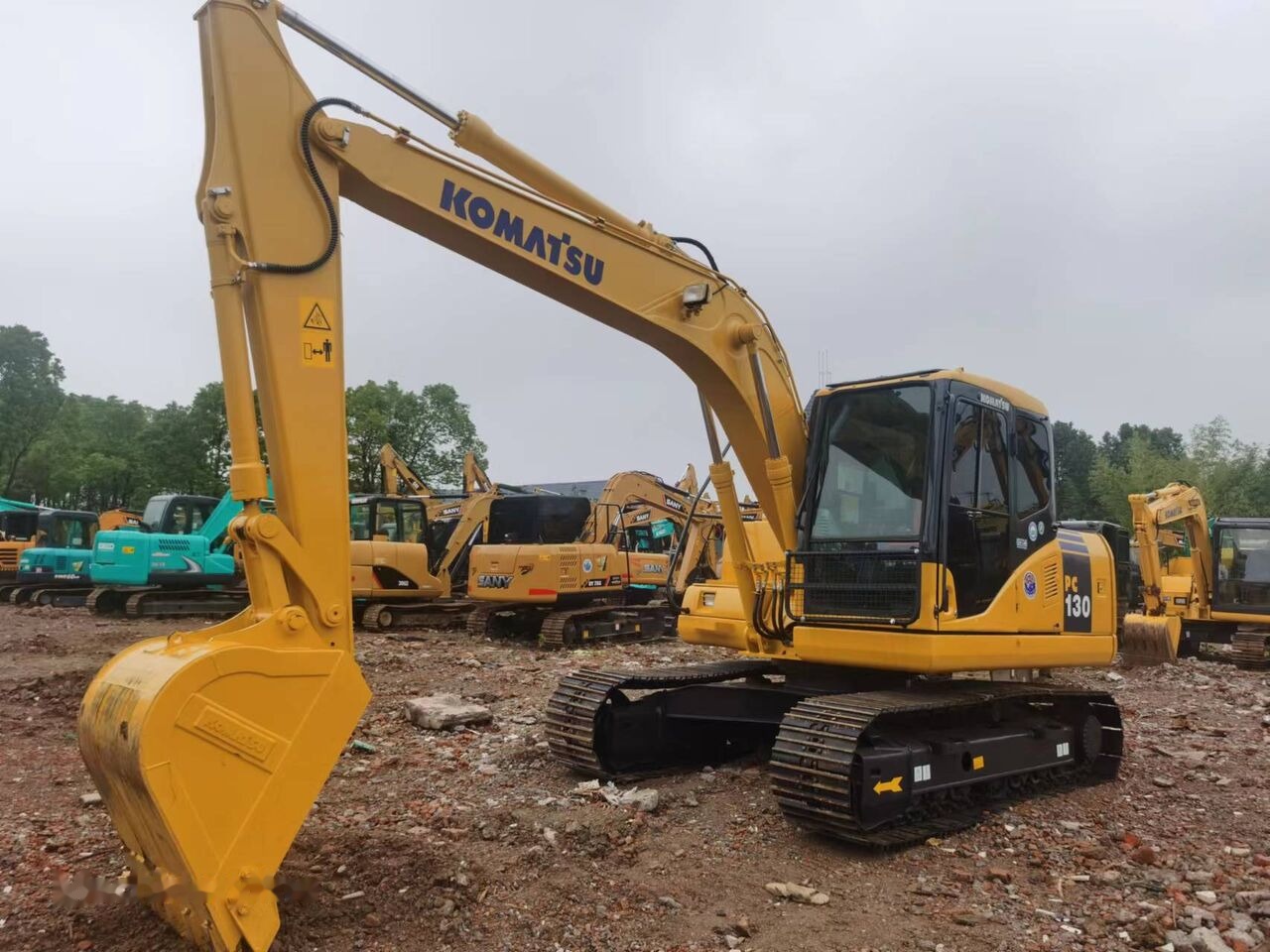 Komatsu PC130 - Crawler excavator: picture 5 Komatsu PC130 - Crawler excavator: picture 5