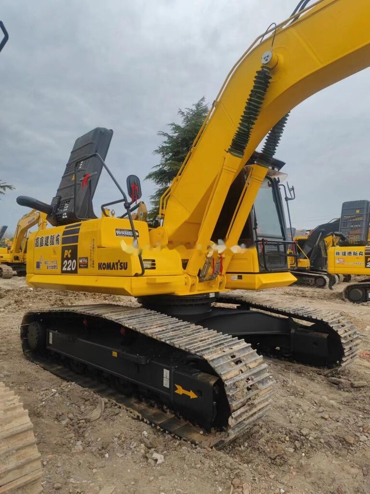 Komatsu PC220-8 - Crawler excavator: picture 3 Komatsu PC220-8 - Crawler excavator: picture 3