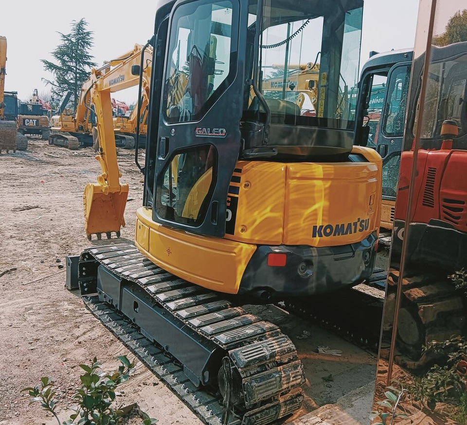 Komatsu PC40MR - Mini excavator: picture 3 Komatsu PC40MR - Mini excavator: picture 3