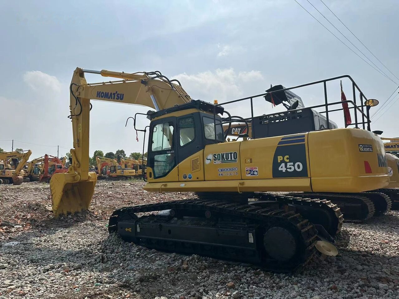 Komatsu PC450 - Crawler excavator: picture 3 Komatsu PC450 - Crawler excavator: picture 3