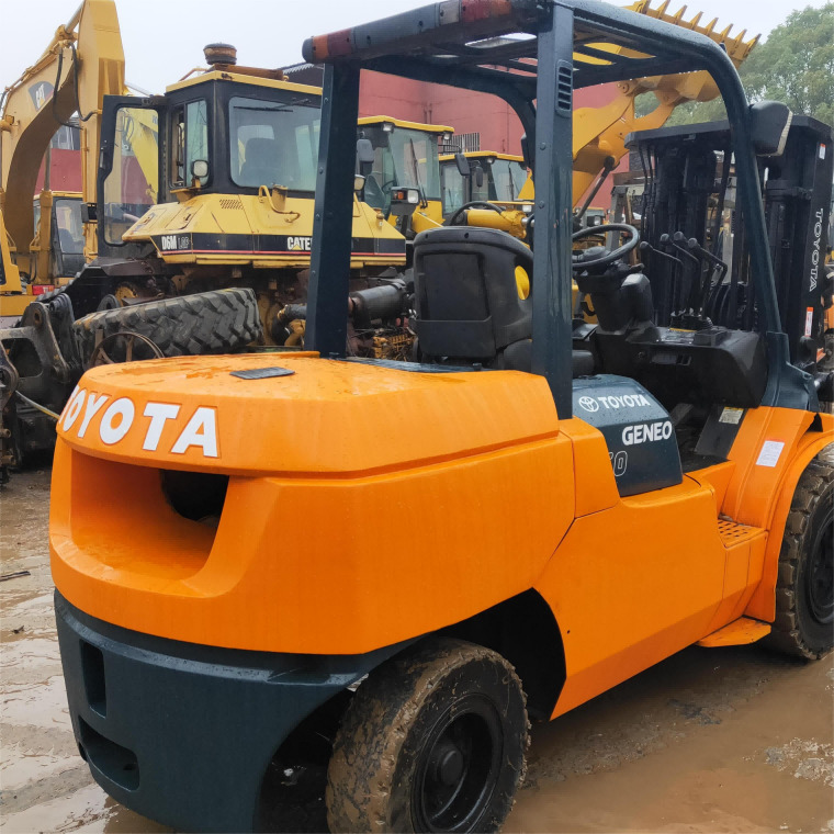 TCM FD50 - Diesel forklift: picture 1 TCM FD50 - Diesel forklift: picture 1