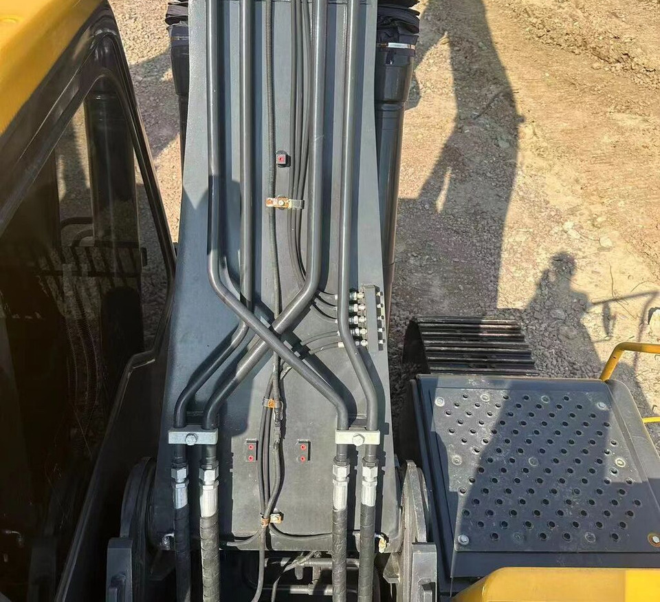 Volvo EC210 - Crawler excavator: picture 4 Volvo EC210 - Crawler excavator: picture 4