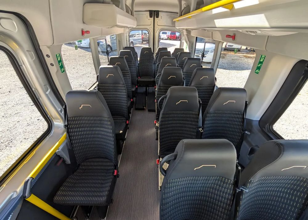 New Minibus, Passenger van Ford Transit: picture 17