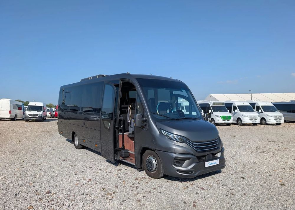 Iveco Daily 70C21 - Minibus, Passenger van: picture 1 Iveco Daily 70C21 - Minibus, Passenger van: picture 1