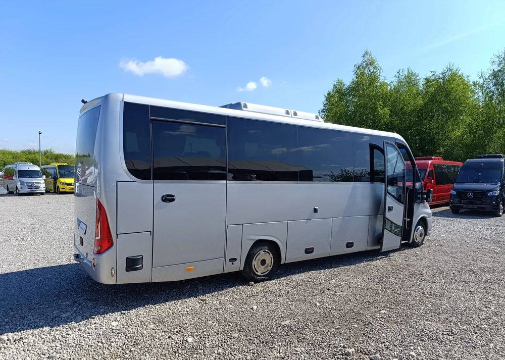 Iveco Daily - Minibus, Passenger van: picture 5 Iveco Daily - Minibus, Passenger van: picture 5