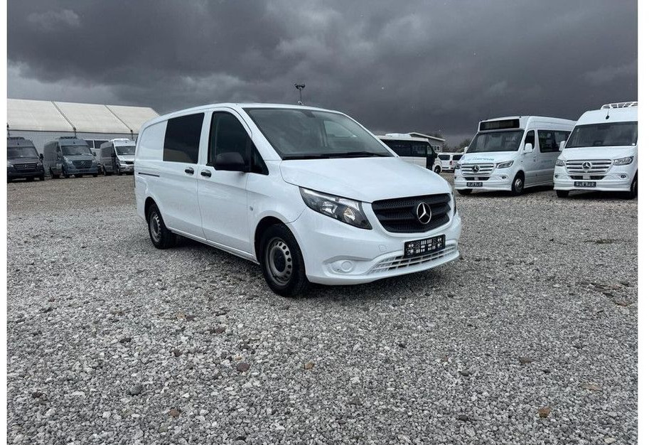 Mercedes-Benz Vito - Combi van: picture 1 Mercedes-Benz Vito - Combi van: picture 1