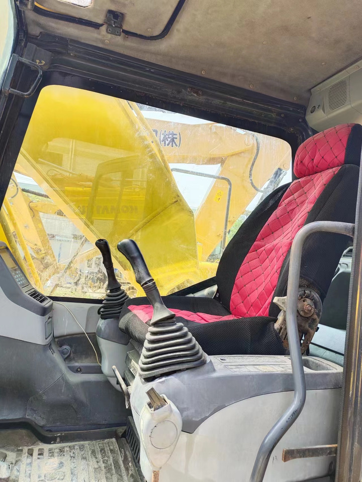 KOMATSU PC200-7 PC200 - Crawler excavator: picture 3 KOMATSU PC200-7 PC200 - Crawler excavator: picture 3