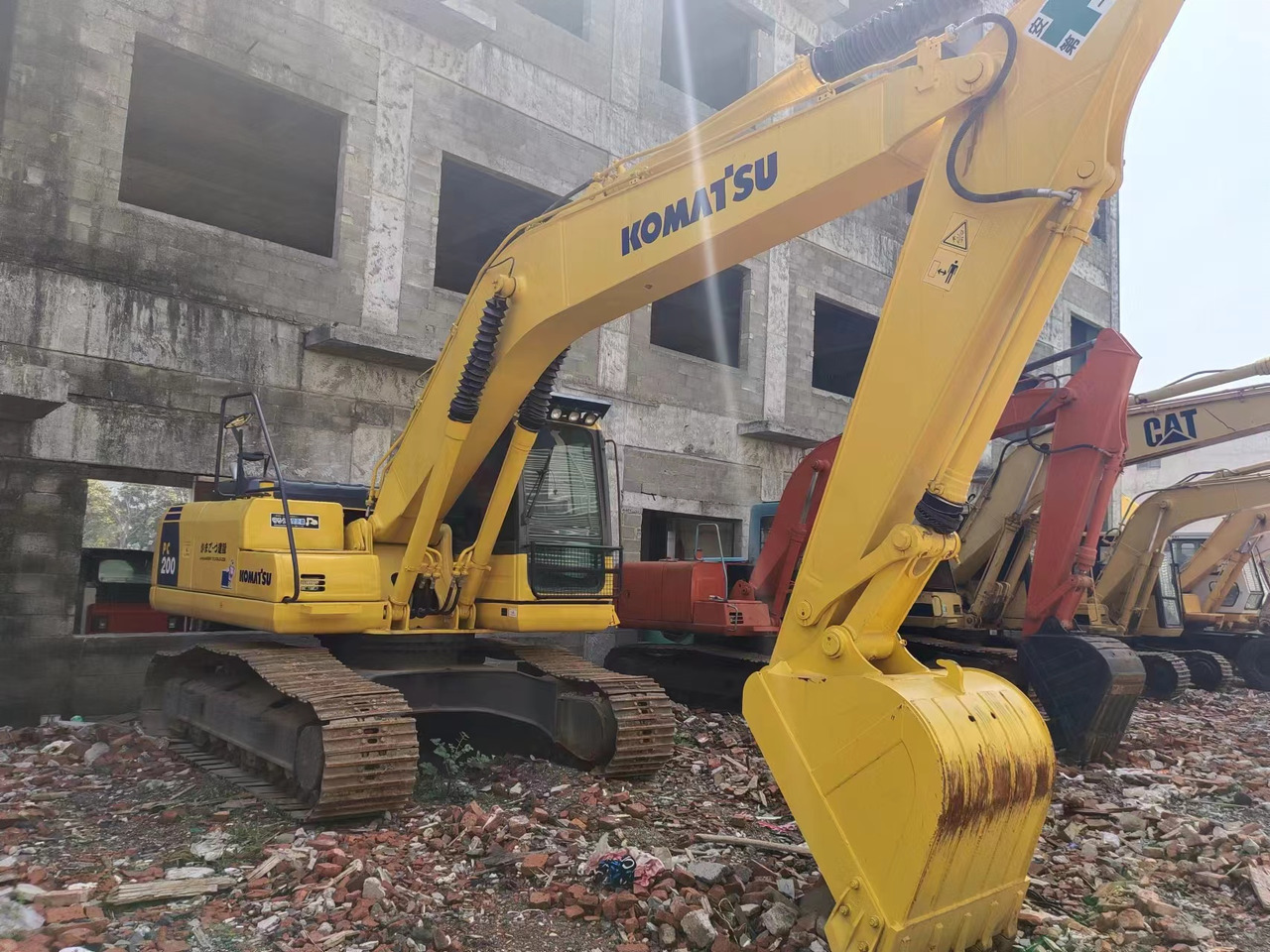 KOMATSU PC200-8 - Crawler excavator: picture 5 KOMATSU PC200-8 - Crawler excavator: picture 5