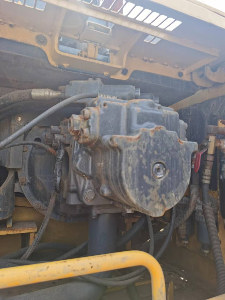 KOMATSU PC400-7 - Crawler excavator: picture 5 KOMATSU PC400-7 - Crawler excavator: picture 5