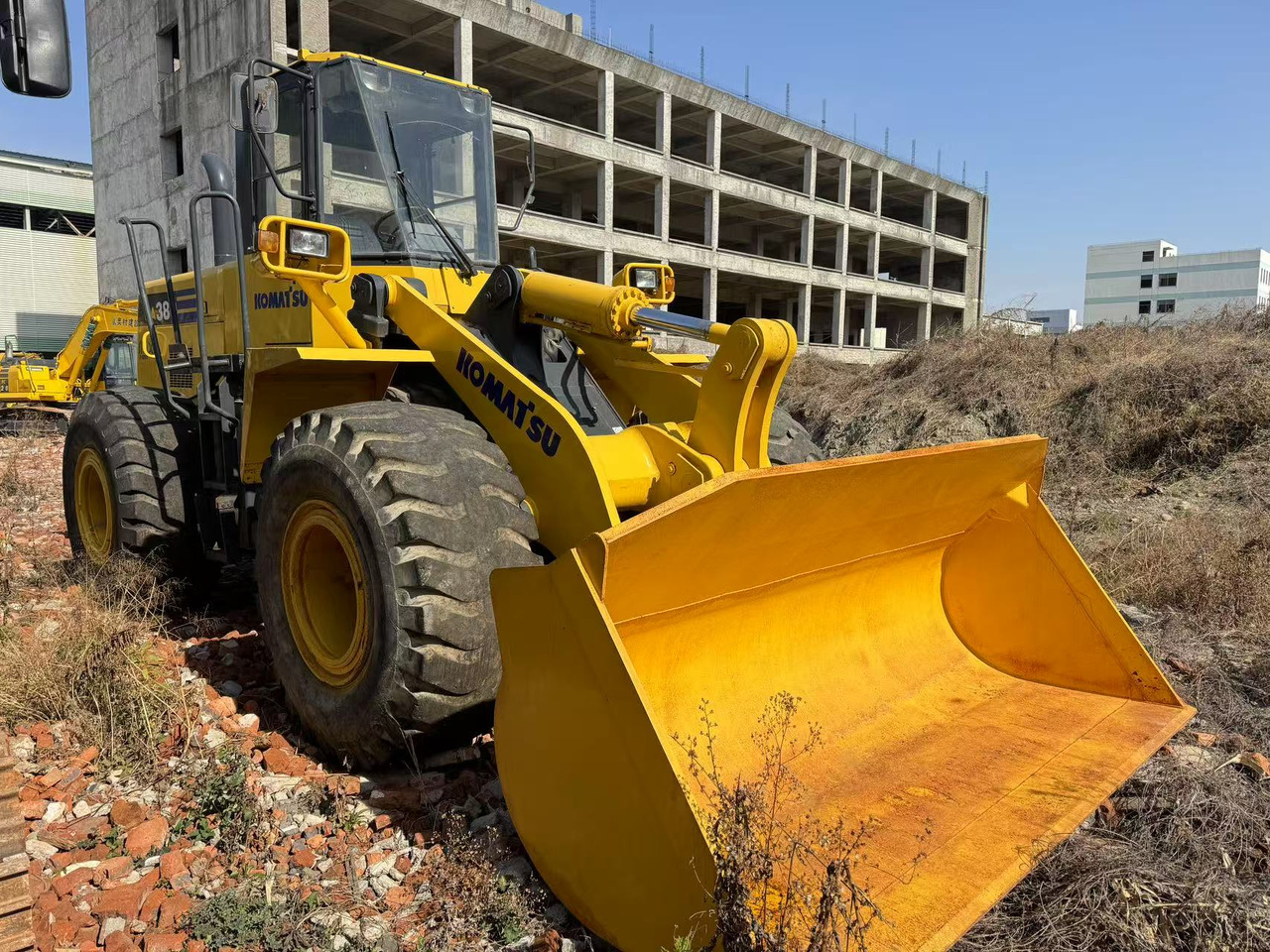 KOMATSU WA380 - Wheel loader: picture 1 KOMATSU WA380 - Wheel loader: picture 1