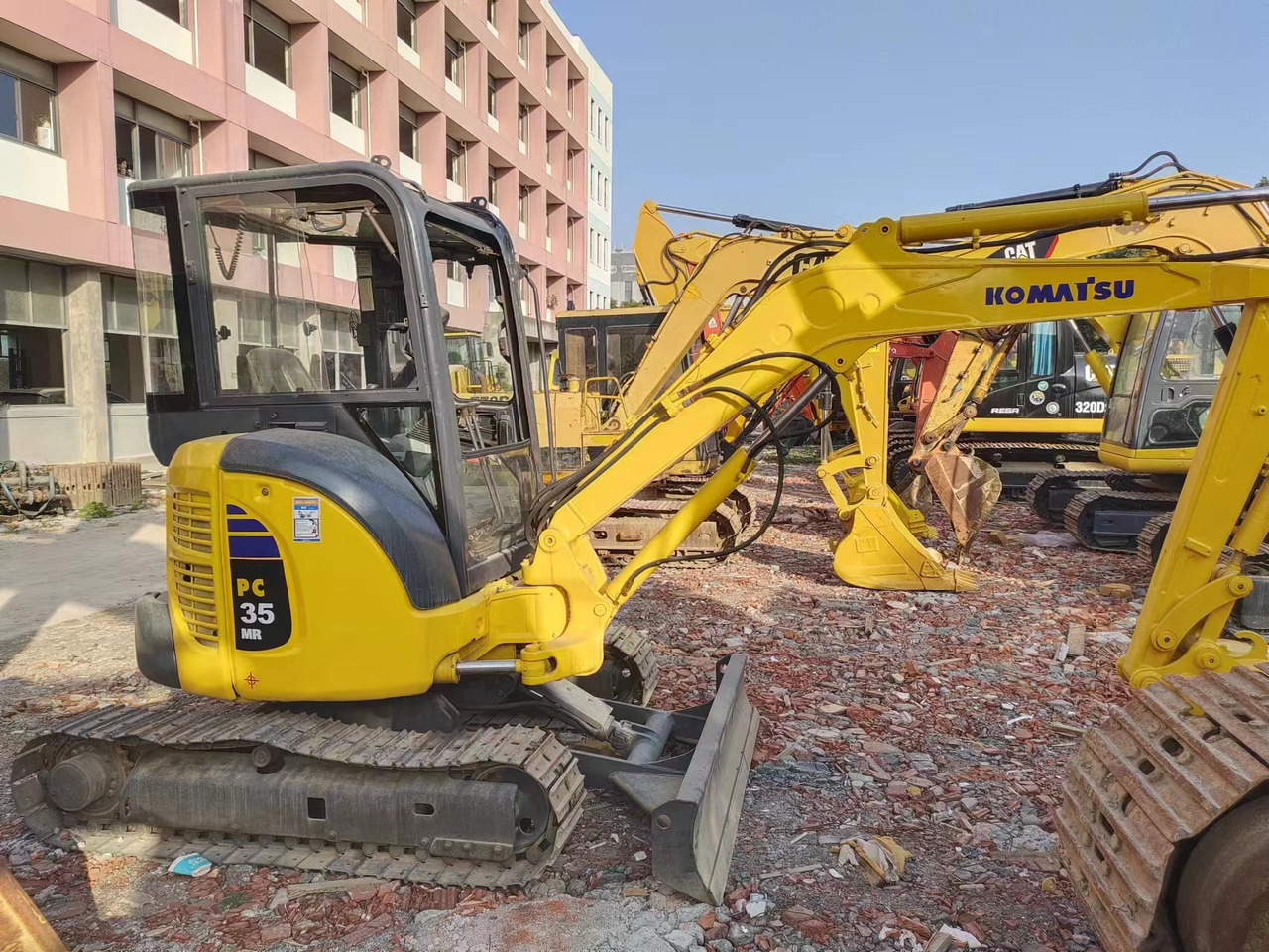KOMATSU pc35 pc55 pc60 pc70 - Mini excavator: picture 2 KOMATSU pc35 pc55 pc60 pc70 - Mini excavator: picture 2