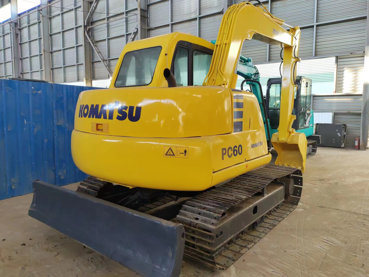 PC60-7 - Mini excavator: picture 3 PC60-7 - Mini excavator: picture 3