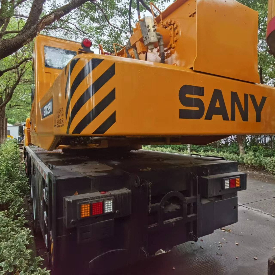 Mobile crane SANY STC250: picture 6 Mobile crane SANY STC250: picture 6