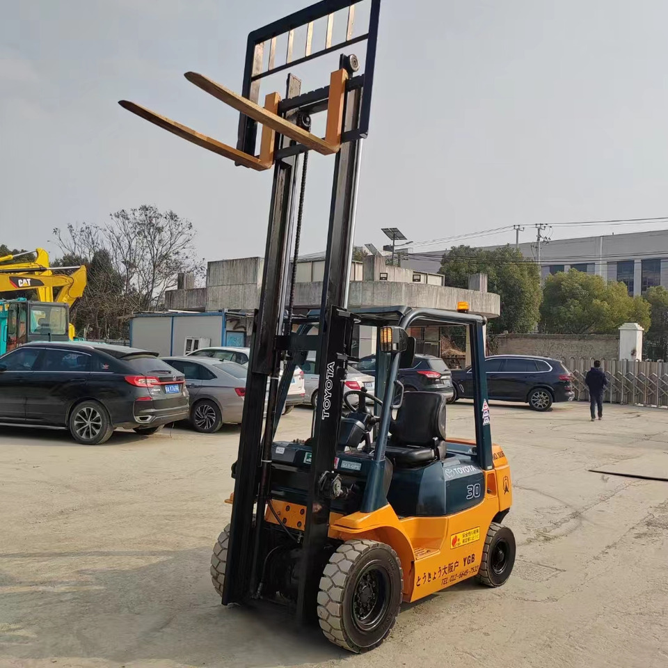 TOYOTA FD30 - Diesel forklift: picture 1 TOYOTA FD30 - Diesel forklift: picture 1