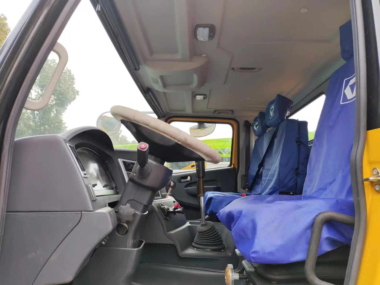 Mobile crane XCMG QY75K: picture 6