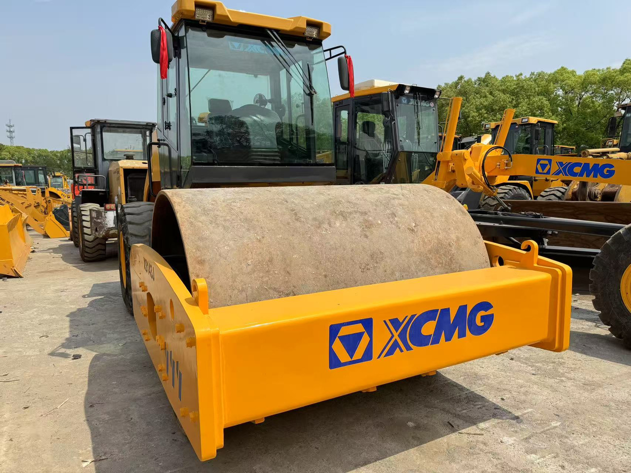 XCMG XS143J - Road roller: picture 2 XCMG XS143J - Road roller: picture 2
