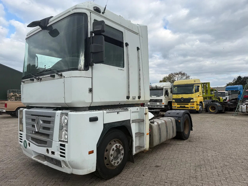 Renault Magnum 460 Tractor unit - Tractor unit: picture 3 Renault Magnum 460 Tractor unit - Tractor unit: picture 3