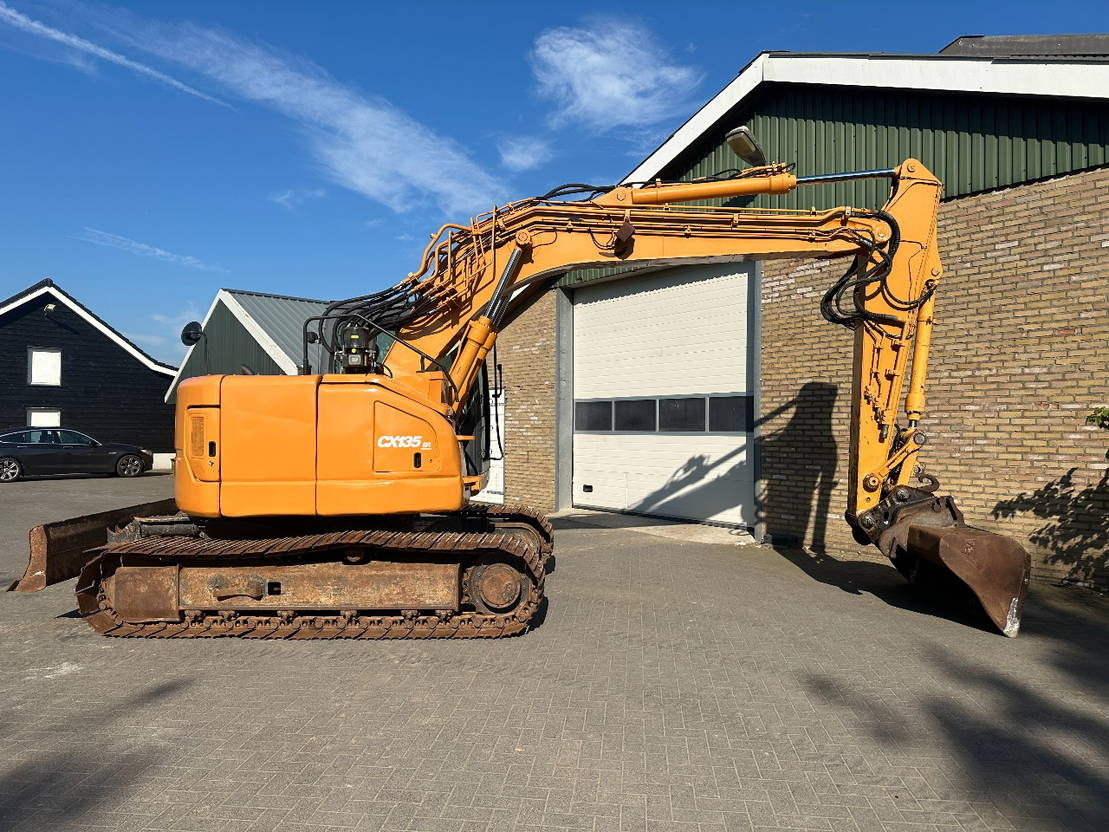 Case CX135 SR - Crawler excavator: picture 3 Case CX135 SR - Crawler excavator: picture 3