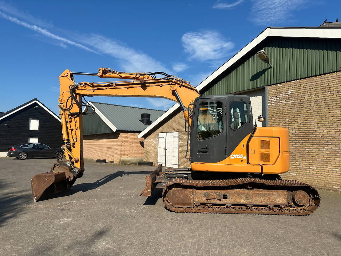Case CX135 SR - Crawler excavator: picture 1 Case CX135 SR - Crawler excavator: picture 1