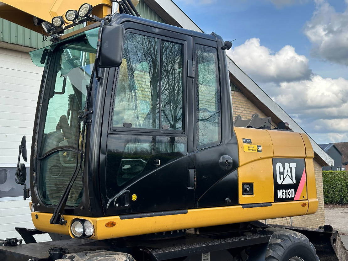 Caterpillar M313D - Wheel excavator: picture 5 Caterpillar M313D - Wheel excavator: picture 5