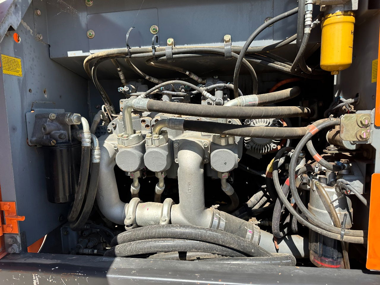 Crawler excavator Hitachi ZH210LC-5B: picture 28