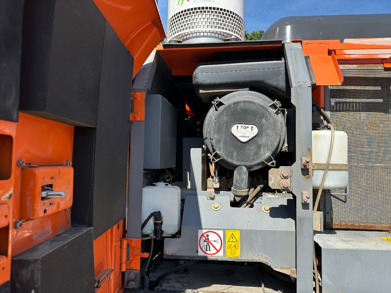 Crawler excavator Hitachi ZH210LC-5B: picture 25