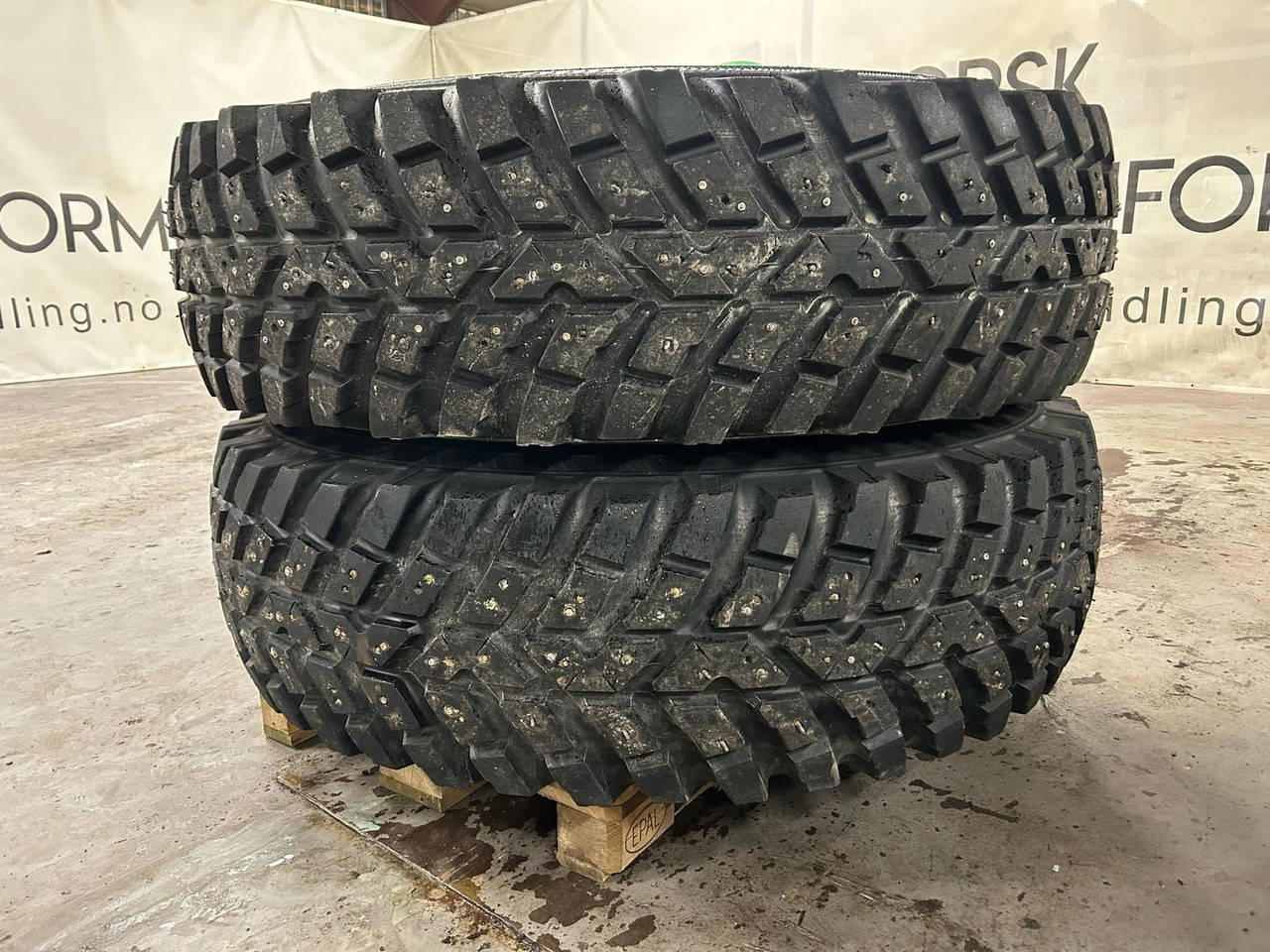 Andre TRI 2 Vinterdekk - Wheel and tire package for Agricultural machinery: picture 2 Andre TRI 2 Vinterdekk - Wheel and tire package for Agricultural machinery: picture 2