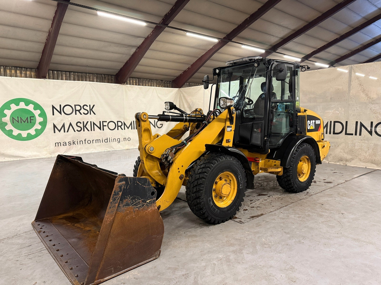 Cat 906M High Flow, 40 km/t med skuff og plog # TIL LEIE# - Wheel loader: picture 1 Cat 906M High Flow, 40 km/t med skuff og plog # TIL LEIE# - Wheel loader: picture 1