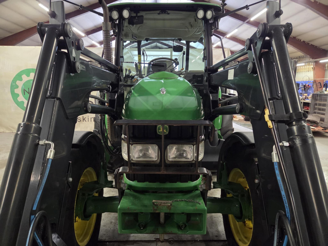 John Deere 5100R #KUN 1237 timer# Kan selges med redusert mva# - Farm tractor: picture 3 John Deere 5100R #KUN 1237 timer# Kan selges med redusert mva# - Farm tractor: picture 3