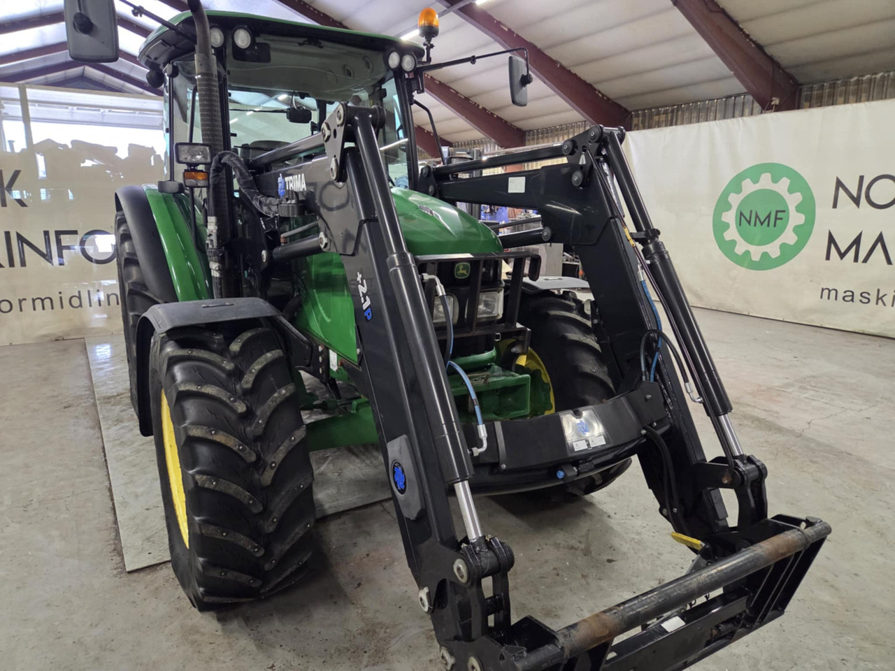 John Deere 5100R #KUN 1237 timer# Kan selges med redusert mva# - Farm tractor: picture 4 John Deere 5100R #KUN 1237 timer# Kan selges med redusert mva# - Farm tractor: picture 4