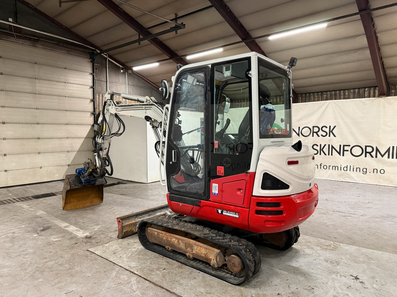 Takeuchi TB230 - Mini excavator: picture 3 Takeuchi TB230 - Mini excavator: picture 3
